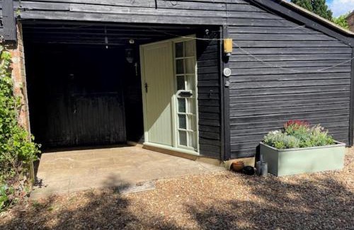 Stow Bardolph Casa | Remarkable 2-Bed Barn in Downham Market