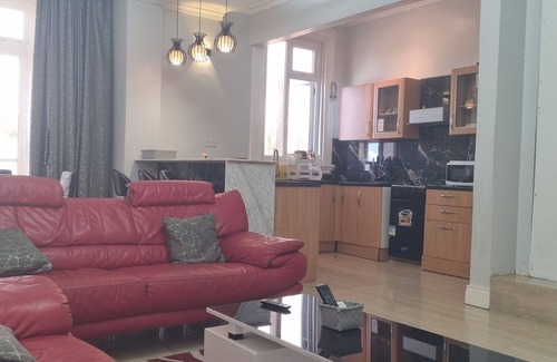 Mbezi Beach Apartamento | Remarkable 2-Bed Apartment in Dar es Salaam