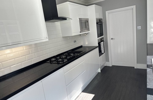 East Cowes Casa | Remarkable 3-Bed House in East Cowes