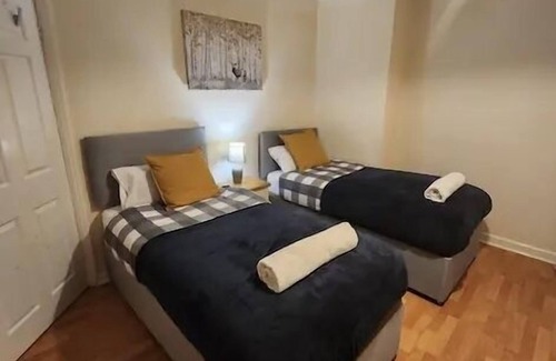 Tilbury Casa | Remarkable 3-Bed House in Tilbury