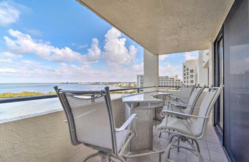 Hudson Apartamento | Remarkable Hudson Condo with Coastal Views!