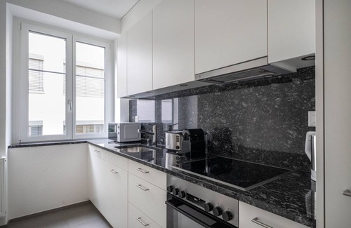 Seefeld Apartamento | Remarkable Seefeld 1BR w/ Office, nr Lake, by Blueground