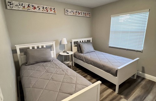 Dundee Casa | 3BED 2BATH HOME, cerca de LEGOLAND Y OTRAS ATRACCIONES