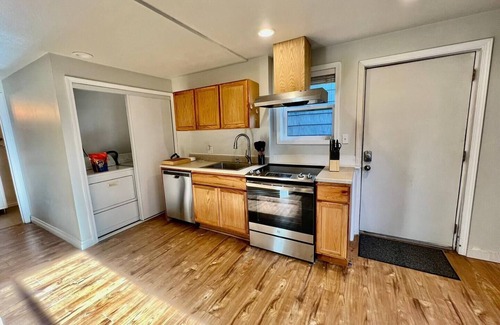 Seattle Cabaña | REMODEL SEATTLE COTTAGE 2BD1BA