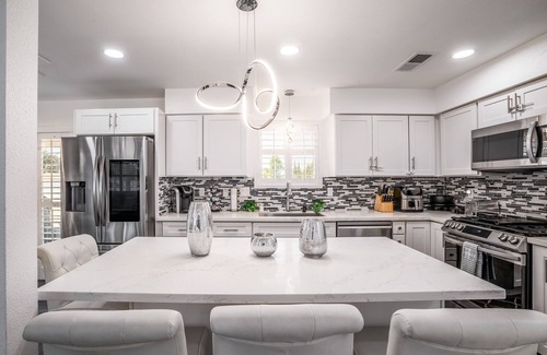 Madera Casa | Remodeled 1-Acre Ranch Style Home in Madera
