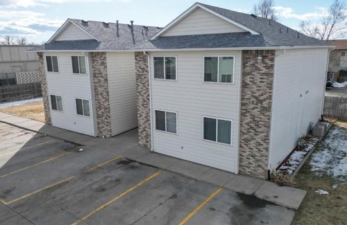 Brighton Casa | Remodeled 2 King Beds close to DIA and Barr Lake