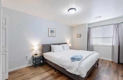 Brighton Casa | Remodeled 2 King Beds close to DIA and Barr Lake