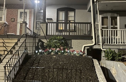 Wilmington Casa | Remodeled 3 bdr 1b house with full backyard and deck