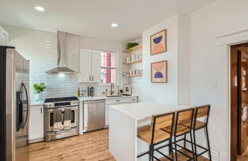 Lincoln Park Casa | Remodeled 3 Bedroom Close to St Broadway And Sante Fe And CBD