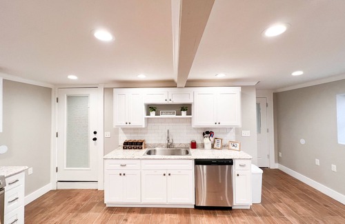 Lake City Casa | Remodeled and Convenient Downtown High Springs Retreat