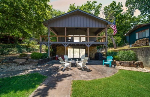 Grove Cabina | Remodeled cabin on Grand Lake with boat slip and boat dock. Pet-Friendly!