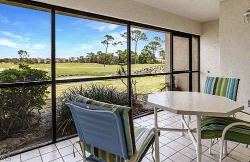 Burnt Store Marina Apartamento | Remodeled condo on a Golf and Marina community