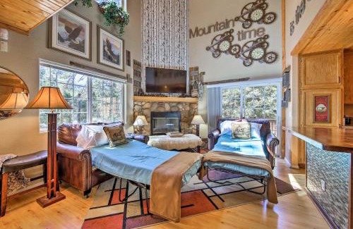Crestline Casa | Remodeled Crestline Retreat Walk to Lake Gregory!