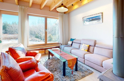 Otter Creek Casa | Remodeled dog-friendly home with attached apt, firepit, grill, deck, wood stove