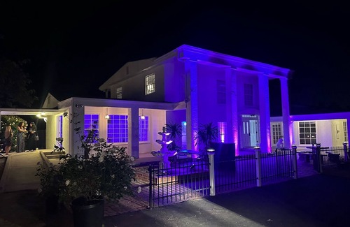 North Broadway Casa | Remodeled Estate w/pool and Serene Mountain Views, Central to city & Event Space