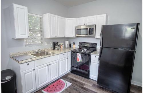 Five Points Apartamento | Remodeled Historic 1BR1BA House Near Downtown
