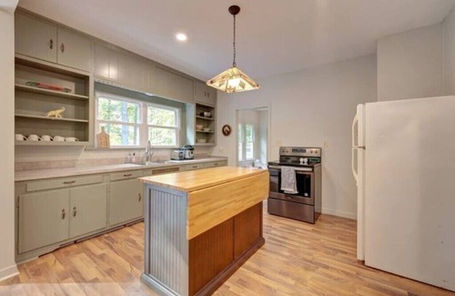 Bloomington Casa | Remodeled Historic Home Near IU Memorial Stadium, Assembly Hall and downtown