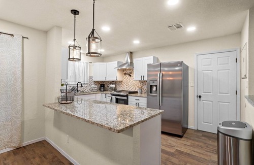 Las Cruces Casa | Remodeled home w/ pool and centrally located!