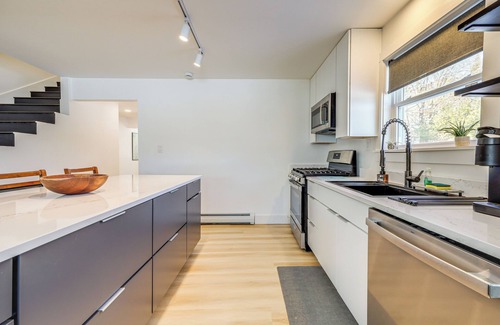 Frankfort Casa | Remodeled Home w/ River Views in Frankfort!