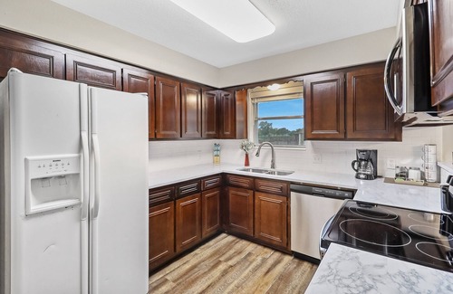 Saginaw Casa | Remodeled house 3BR/2BA Sleeps 10, self-check in
