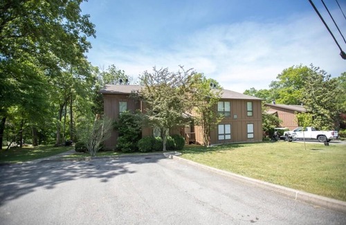 Sloans Valley Condominio | Remodeled Lakefront Woodson Bend Condo- 92-2 Eagle Drive