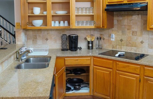 Lewisville Casa | Remodeled luxury with Proximity
