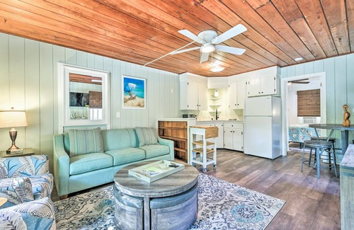 Siesta Key Village Cabaña | Remodeled Siesta Key Escape – Walk to the Beach!