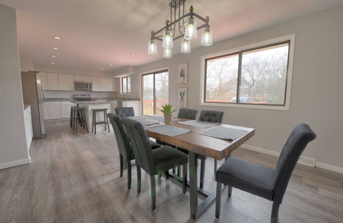 Amberley Village Casa | Remodeled Spacious home Minutes from Downtown!