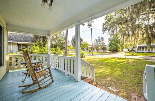 Thomasville Casa | Remodeled Thomasville Home with Charcoal Grill!