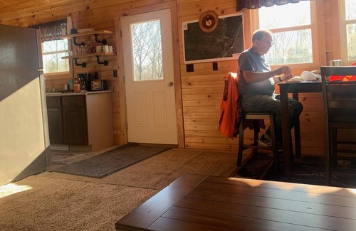 Burnham Cabina | Remote accessible off-grid cabin