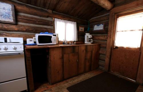 Clark Casa | Remote Cabin Rental near Pearl Lake in Mountains of Clark, Colorado