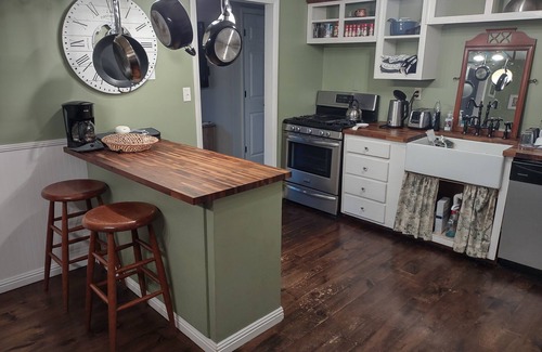 Deep Gap Cabina | Remote cabin with gorgeous view and sunsets, pets free, fast Wi-Fi!