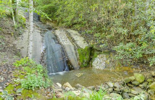 Tuckasegee Casa | Remote Home with Deck and Grill in Scenic Tuckasegee!