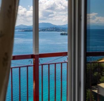 Pirgi Apartamento | Rena's house Corfu