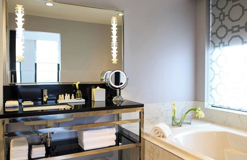 Central Business District Hotel | Renaissance Cincinnati Downtown Hotel