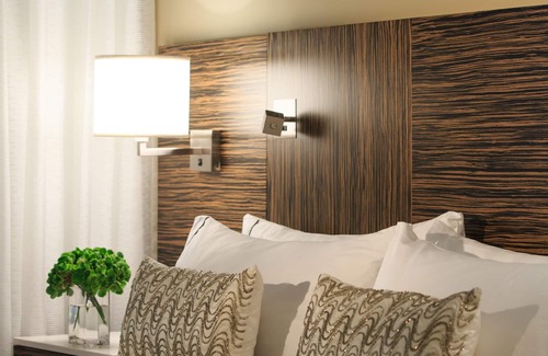 Downtown Denver Hotel | Renaissance Denver Downtown City Center Hotel