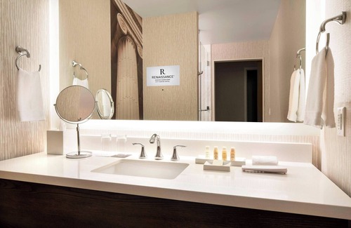 Downtown Denver Hotel | Renaissance Denver Downtown City Center Hotel