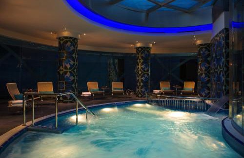 Izmir City Centre Hotel | Renaissance Izmir Hotel