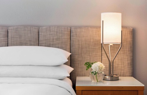 Downtown Palm Springs Hotel | Renaissance Palm Springs Hotel