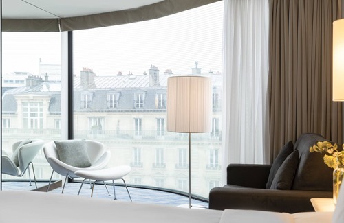 Ternes Hotel | Renaissance Paris Arc de Triomphe Hotel