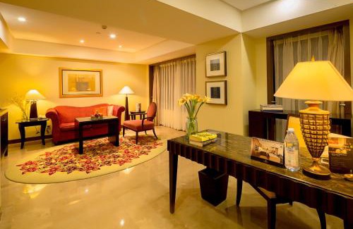 Tanggu Hotel | Renaissance Tianjin TEDA Convention Centre Hotel
