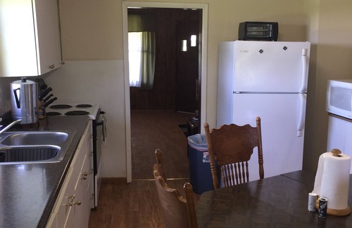 Nason Cabina | Rend Lake Caza, Pesca, Campo de cabina