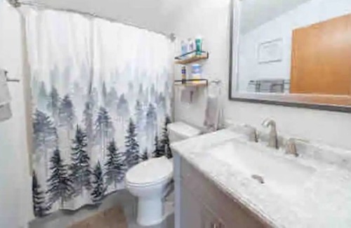 Benton Casa | Rend Lake Lodge, short and long term rental, utilities included. ￼