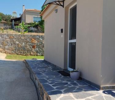 Kymi-Aliveri Apartamento | Reniza House