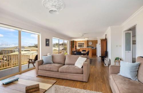 Ulladulla Casa | Rennies Beach Escape "Carinya"