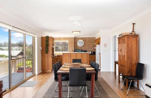 Ulladulla Casa | Rennies Beach Escape "Carinya"