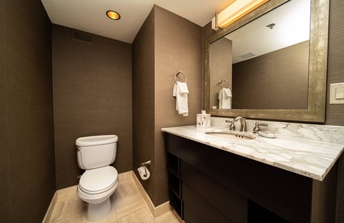Downtown Reno Hotel | Reno Suites