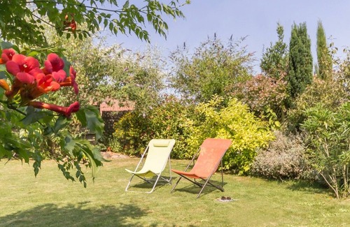 La Chebuette Cabaña | Casa renovada junto al río Loira, cerca de Nantes con jardín y terraza