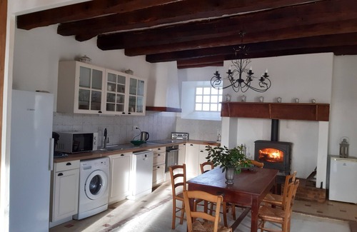 Sainte-Alvere Casa | Renovated Perigord farmhouse -wifi, 2 bathrooms.