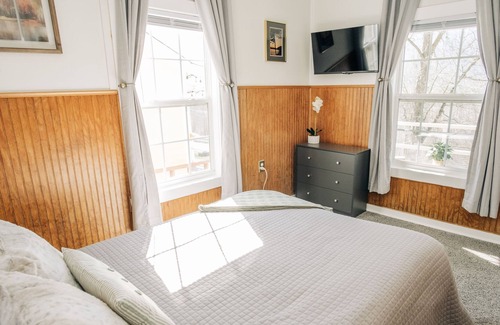 Gaines Cabina | Renovated 1-Bed Mountain Cabin